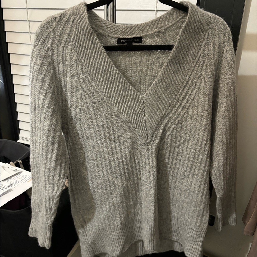 Gray women’s Banana Republic sweater